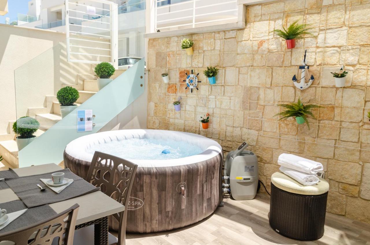 Apulialux Little Jem W Jacuzzi / 180 Steps From Sea Villa Polignano a Mare Kültér fotó